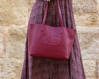 Monogram leather tote for women, Personalized leather bag with initial, Leather tote bag for gift, Daily leather bag.