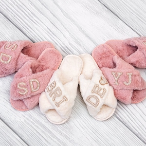 Custom slippers, Bridesmaid slippers, Bridal party gifts, Bride Fluffy Slippers, Mrs Slippers, Bachelorette slippers, Wedding slippers