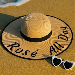 Personalized Women&#39;s Straw Sun Hat