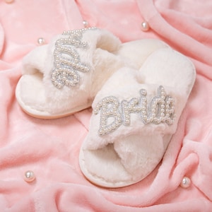 Wedding Bridal slippers, Mrs Slippers, Fluffy Bride slippers, Babe Fluffy Slippers, Bridesmaid slippers,  Bachelorette gifts, Babe gift -New