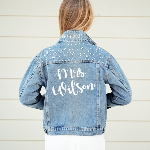Mrs Custom Denim jacket with pearls, Bridal Jean Jacket, Customized Denim jacket, Wedding jacket, Gift for Bride, Personalized jacket-pearls