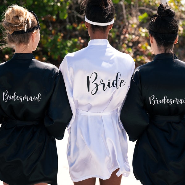 Customized robes, Bridesmaid robes, Bachelorette robes ,Getting Ready Satin Robes, Bride to be robe, Personalized satin robes - hello honey