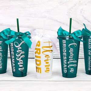 Personalized Plastic Tumblers, Bridesmaid Tumblers, Bachelorette Gifts, Custom Party Cups, Bachelorette Party Favor, Bride to be party -plas