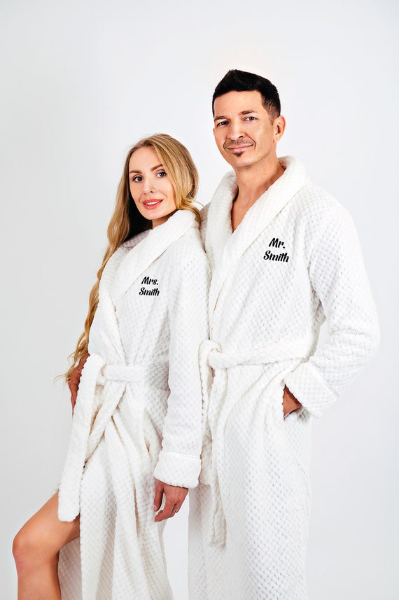 LORDS GREEN Bath Robe Hotel, Lodges, Gust House Bath Robes at Rs 650/piece  in Nagpur