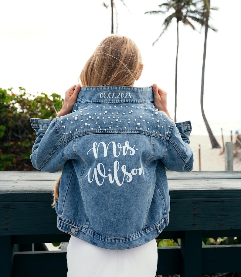 Mrs Custom Denim jacket with pearls, Bridal Jean Jacket, Customized Denim jacket, Wedding jacket, Gift for Bride, Personalized jacket-Autumn