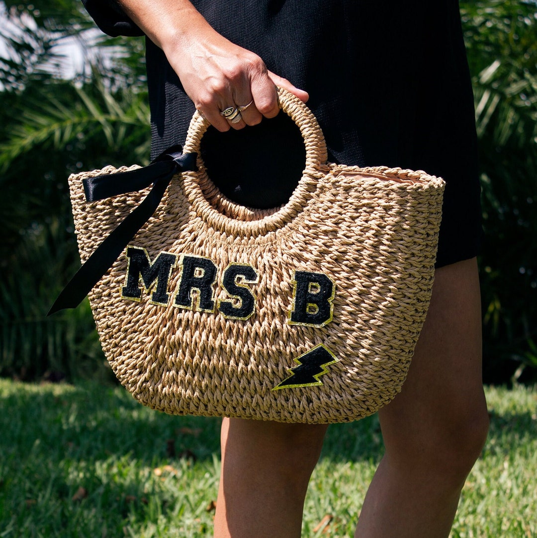 Future Mrs Custom Beach Bag, Custom Straw Beach Bag, Bachelorette Party Gifts, Bride to Be Straw