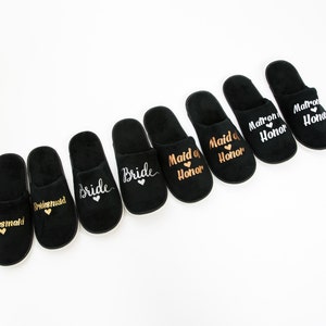 Custom Spa slippers, Bachelorette slippers, Bridesmaid Slippers, Bridesmaid gifts, Bridal slippers, Maid of Honor gifts- only heart,script