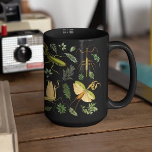 Praying Mantis Coffee Mug, Botanical Coffee Cup, Wildflowers Mug, Coffee Cup for Women, Mantis Decor, Gardening Gift, Insect Coffee Cup