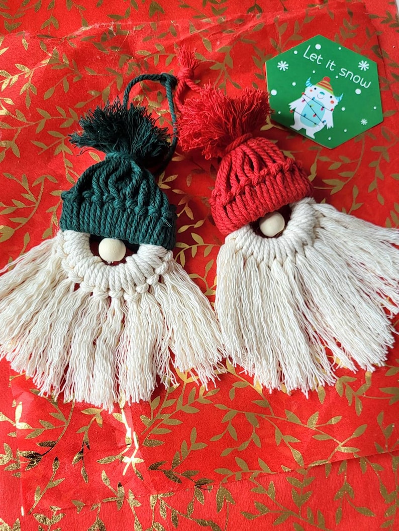 Decoration de Noel Gnome pere noel en macrame Decoration image 1