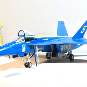 F/A-18E  Super Hornet Blue Angels #5 1:48 scale
