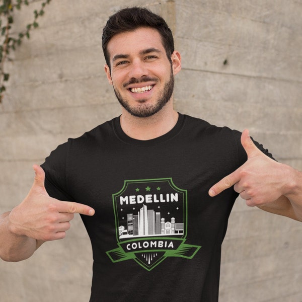 T-Shirt Gift Medellin Colombia Skyline