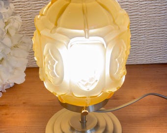 "Charline" table lamp with antique globe - Upcycled vintage light fixture found at a flea market - Unique handcrafted lamp - Boho chic decorative gift