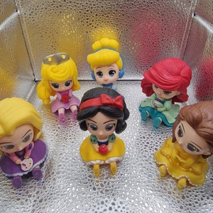 Kawaii figuren klassieke prinses pop 6pcs set Cabochon Kawaii poppen Cute cartoon anime karakter beeldje zittende pop cadeau voor kinderen