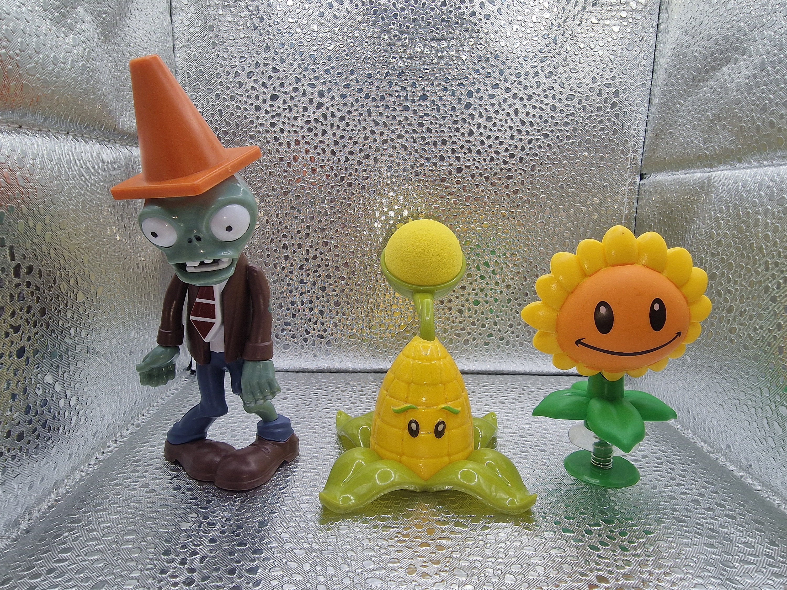 Plants vs Zombies Toys Action Figures Gargantuar Robot Christmas Gift Plant  Zombie Game Fan Figurines Doll Toy For Children