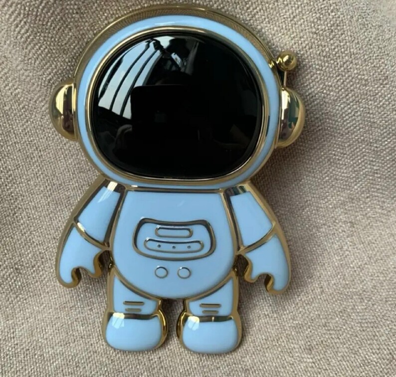 Kawaii Character 3D Astronaut Stand Holder Case Cute Astronaut Folding