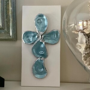 Oyster Shell Cross Metallic Blue with Silver trim