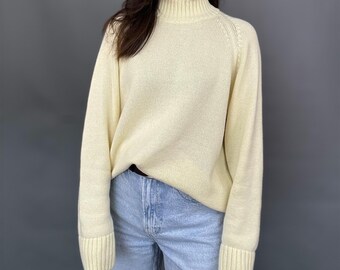 Locker sitzender Pullover aus 100% Kaschmir