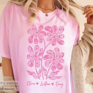 Personalized Mom Floral Shirt With Kids Names, Mom Tee Shirt, Mothers Day Gift For New Mom Shirt Custom Flower Shirt For Mom Birthday Gift