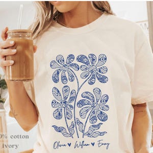 Personalized Mom Floral Shirt With Kids Names, Mom Tee Shirt, Mothers Day Gift For New Mom Shirt Custom Flower Shirt For Mom Birthday Gift