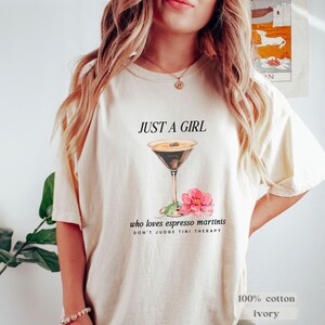 Espresso Martini Shirt, Espresso Martini Lover, Espresso Martini Top, Martini Tee-Shirt, Martini Lovers Shirt, Martini Shirt Gift, Cocktail