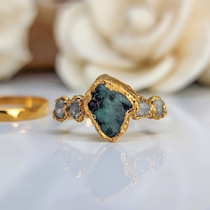 Raw Emerald Diamond Ring Set Handmade Wedding Ring Rough Emerald Engagement Ring Raw Diamond Ring Uncut Diamond Ring Nontraditional Ring