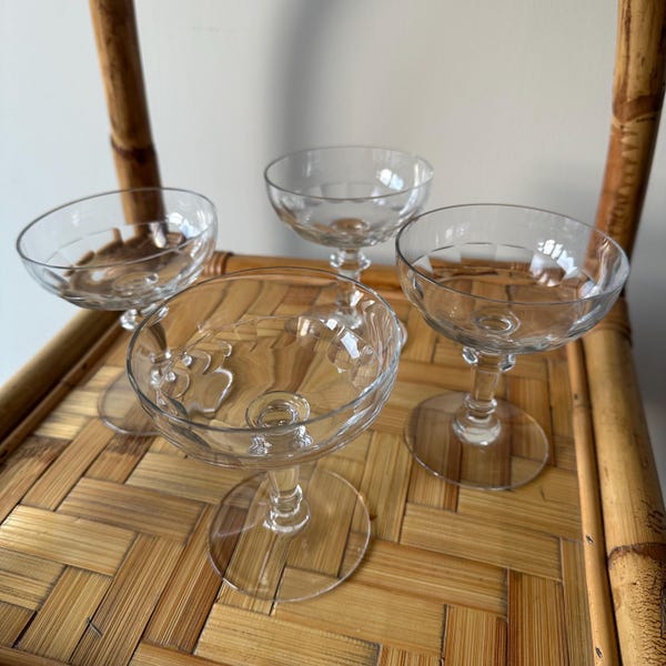 Vintage French Champagne Coupe Set of 4, Retro Petal Design Barware
