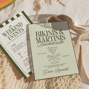 Peut inclure: Une invitation verte et blanche pour un enterrement de vie de jeune fille avec le texte "Bikinis & Martinis Bachelorette" et une illustration de verre à martini. L'événement est prévu du 6 au 8 avril 2025 à Orlando, en Floride. L'invitation est pour Grace Reynolds.