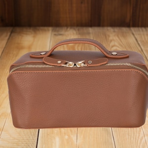Make up Bag for Women, Personalized Leather Toiletries Bag for Men and Women, Monogrammed Zipper Make up Bag, Leather, Leather Dopp Kit