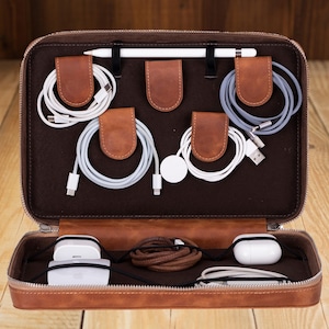 Organiseur de câbles de voyage, Sac de rangement en cuir pour câble et chargeur, Organiseur technique fait main, Organiseur de voyage pour appareils électroniques, Pochette technique