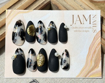 Black and White tortoiseshell design press on nails