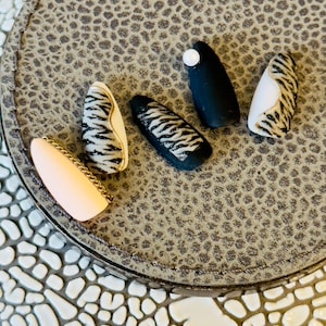 Handmade press on nails matte zebra print
