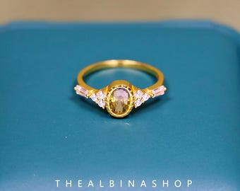 S925 sterling silver plated with gold ring for women. Olive green, retro design, giving a sense of high-end jewelry.