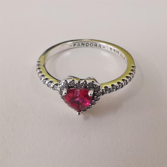 最終値下げPandora Elevated Red Heart Ring Pandora Elevated Red Heart Ring 198421C02-48