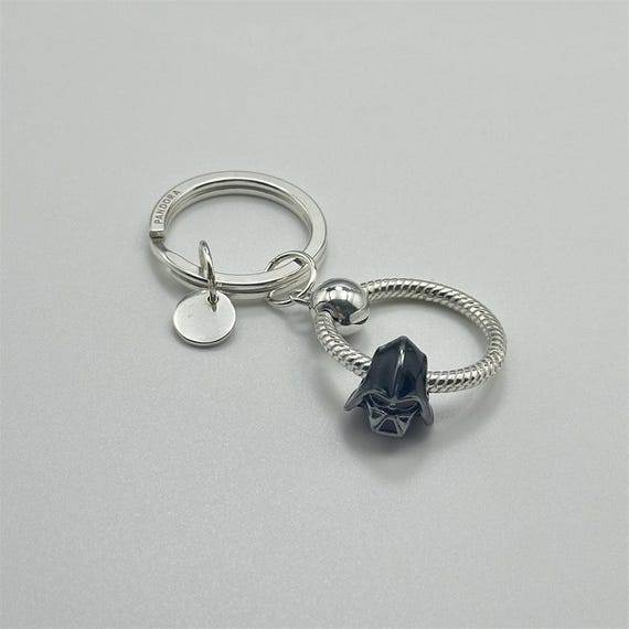 Pandora S925 ALE SILVER Star Wars Darth Vader Key Ring Set