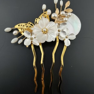 Traditional Korean Gold Tone Hair Comb Stick Alloy Leaf Mother-of-pearl Beads Hanbok Hair Binyeo