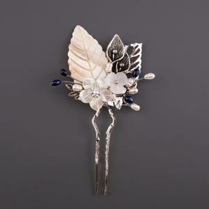Handmade Traditional Korean Hair Comb Stick Pin White Mother of Pearl Leaf, Flower, Black Pearl Beads Party Hanbok Hair Accessory Binyeo
