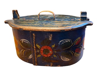 1800s Important Norwegian tine box with original rosemaling, Scandinavian folkart folk art, RUSTIC  Farm House style, Collectors' choice