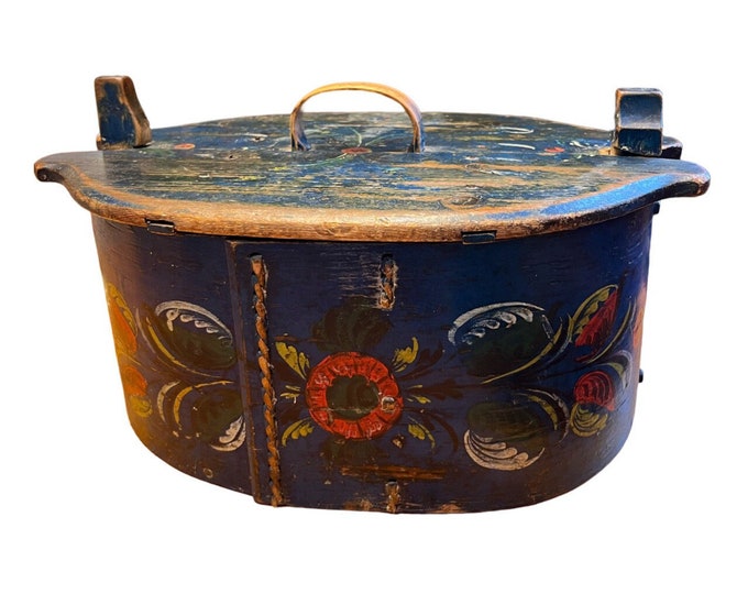 1800s Important Norwegian tine box with original rosemaling, Scandinavian folkart folk art, RUSTIC  Farm House style, Collectors' choice