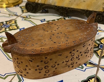 1860/70s' antique Tine box from Norway, Norwegian folk art, handmade/ hand carved, country / farmhouse style, rustic antique