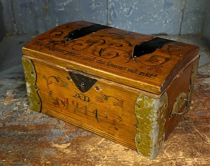 Dated 1944 Primitive Norwegian Rosemaling chest / Jewelry box/Treasure box/Cigar box/Letter box, Traditional Scandinavian farmhouse style