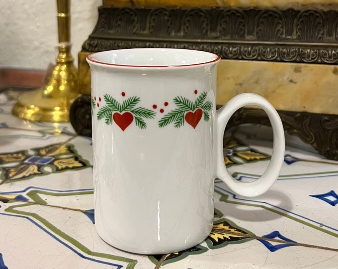 Rare 1990s' Porsgrund 'Hearts & Pines' Norwegian design coffee/ tea/ breakfast mug, Vintage Scandinavian design, Good condition