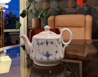 1910s Antique Norwegian Porsgrund Porcelain Blue Fluted Coffee / Tea pot / Teapot, handpainted underglazed decor, Scandinavian design