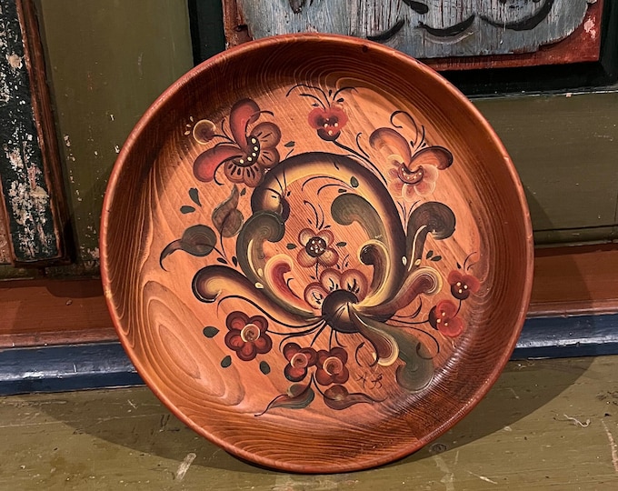 Vintage Norwegian rosemaling plate/wall decor from Telemark, Norway folkart, RUSTIC, cabin / farmhouse interior, Christmas Gift