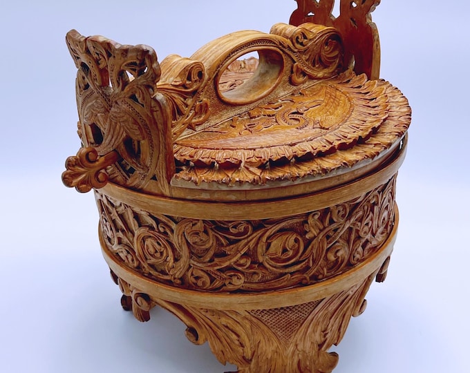 An Important Hand-Carved Butter Bucket by Lars Kinsarvik (1846-1925), c.1900 - Viking Dragon Style, Hardanger,Norway, Museum-Quality Art