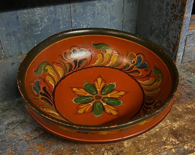 c.1920s Hallingdal rosemaling beer bowl / fruit bowl, handpainted folkart folk art from Norway, Norwegian handcrafted rustic wall hanging