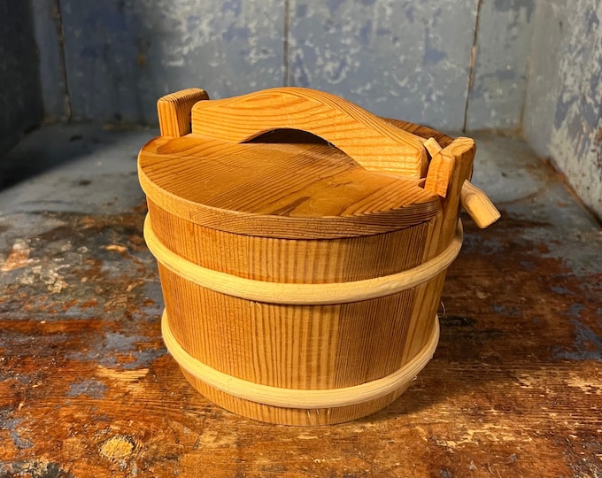 Vintage Norwegian butter bucket/box in pinewood, handcrafted from Norway, nature wood, Scandinavian country/farmhouse style