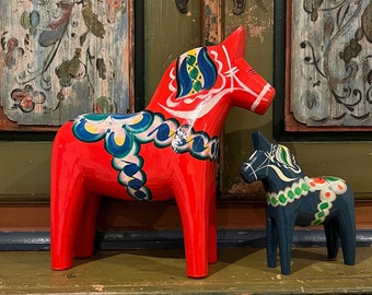 XL 35cm Dala horse Swedish/Scandinavian handcrafted and painted folkart. 1960s Vintage Dalarna horse / Mora / Grannas A. Olssons