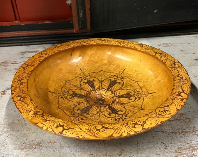 A vintage 1940s' Norwegian fruit/candy bowl with rosemaling pattern,signed and dated folkart, country / farmhouse style, Christmas gift