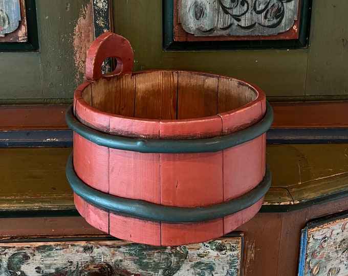 1800s antique Norwegian handmade wooden bowl/bucket/milk jug from Telemark, Norway, traditional folkart, farmhouse rustic style