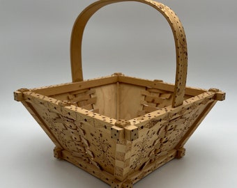 Dated 1984 handcrafted wooden basket with scorched floral pattern. Norwegian Country / farmhouse style folk art, handcrafted, nature beech
